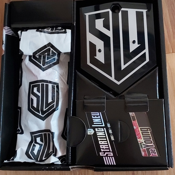 Starting Lineup Series 1 Trae Young 11 Atlanta Hawks Hasbro Figure Card - Picture 2 of 6